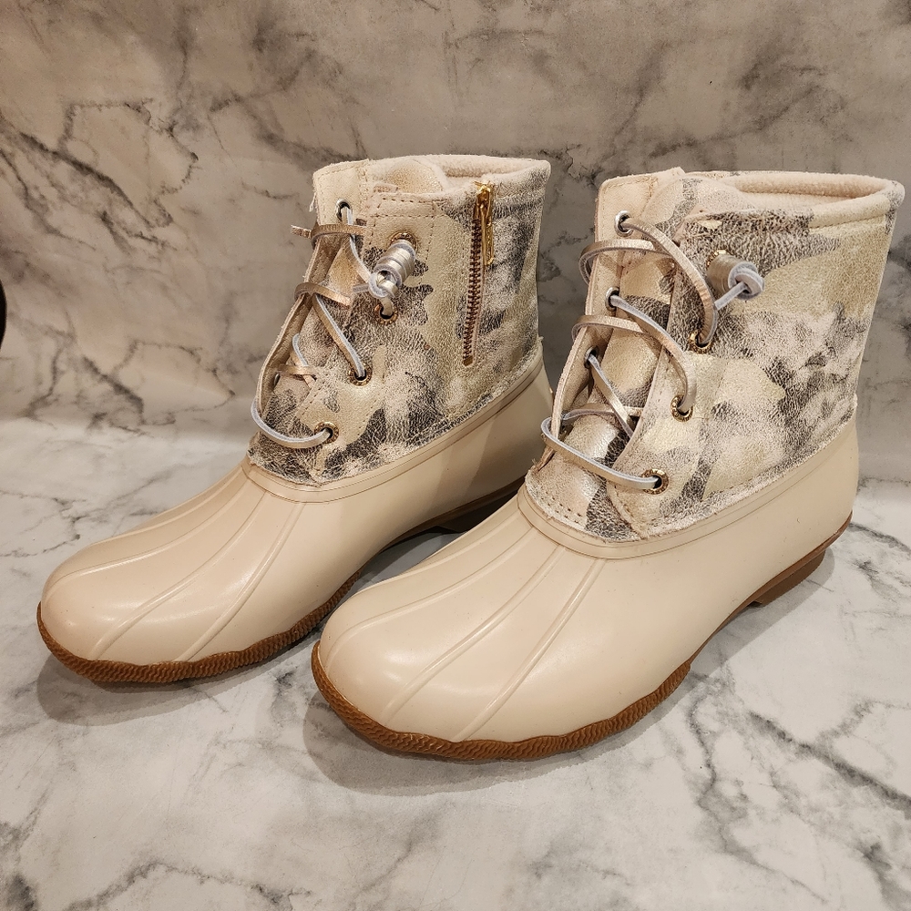 SPERRY Water Resistant Leather Duck Boots in Saltwater Metallic Camouflage Ivory